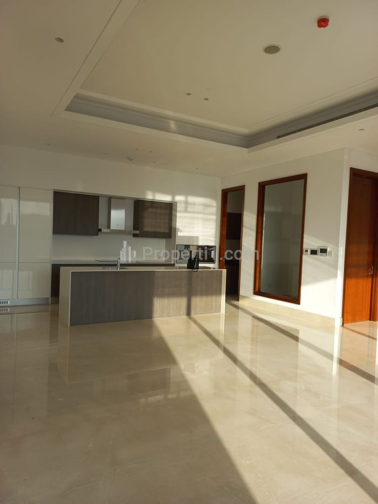 Jual Cepat Unit Penthouse Apartemen Regent Residence Mangkuluhur City Semanggi Jakarta Selatan - 5+1 BR Semi Furnished, Private Pool
