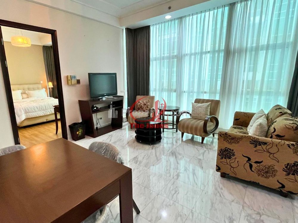 Disewakan Spacious Apartment with Strategic Location at The Peak Sudirman – 2 Bedroom Fully Furnished
