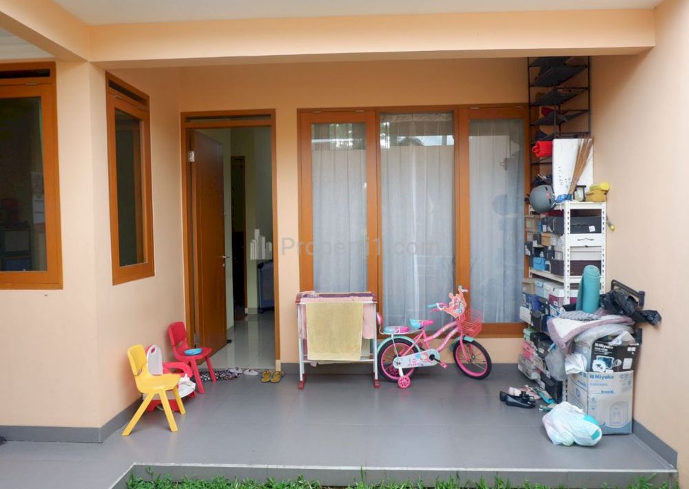 Dijual Rumah Over Kredit di Cisaranten Kota Bandung