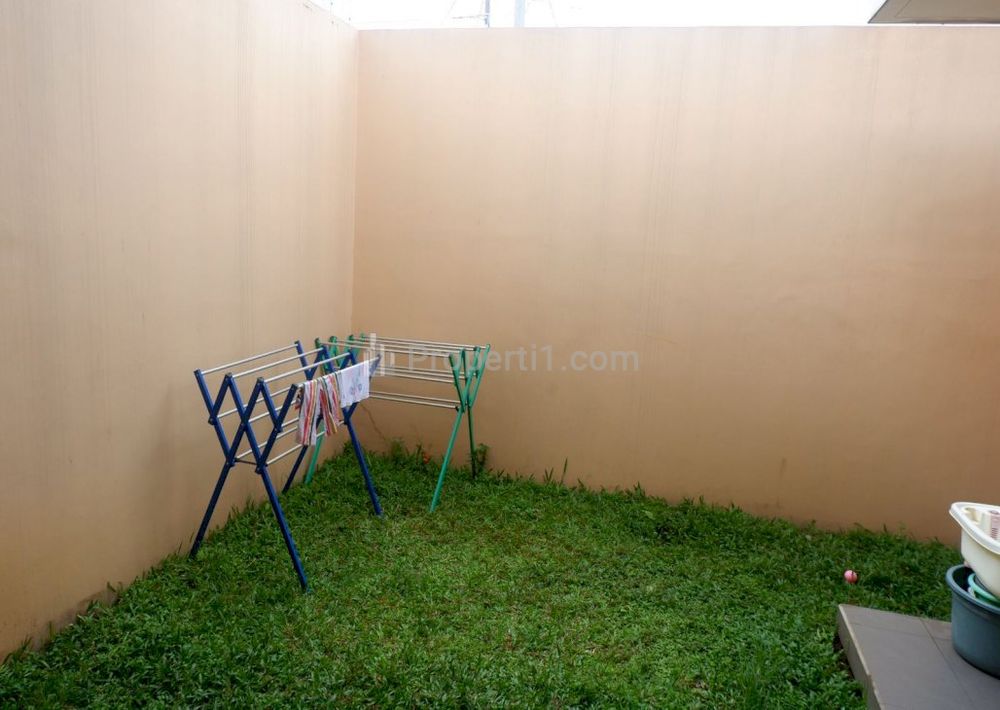 Dijual Rumah Over Kredit di Cisaranten Kota Bandung