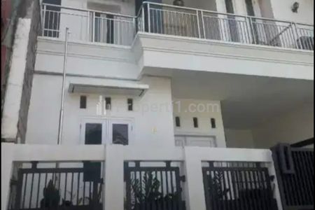 Jual Cepat Rumah 120 m2 di Utan Panjang Kemayoran, Jakarta Pusat SHM