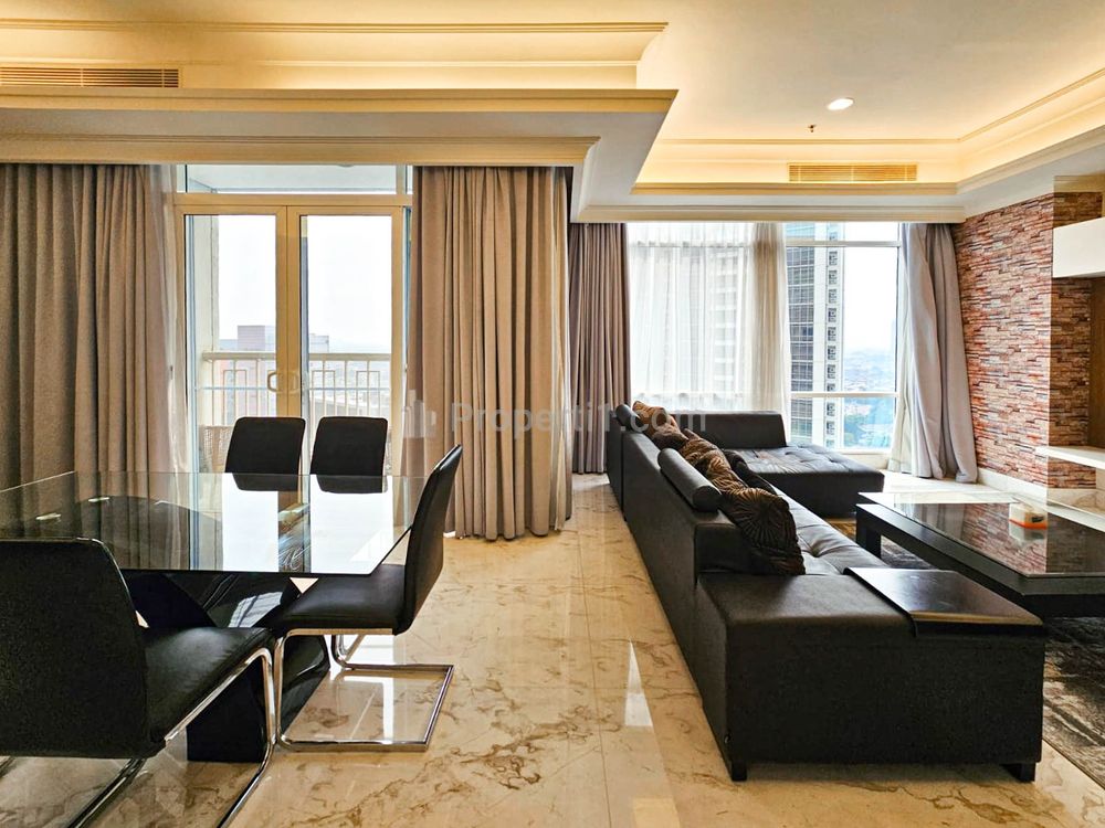 Disewakan Unit 2+1 Bedroom di Botanica, Middle Floor - Fully Furnished