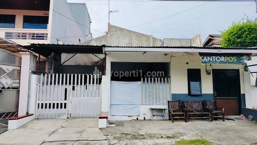 Rumah Dijual di Dukuh Kupang Timur Minimalis Perlu Renovasi, Surabaya Barat