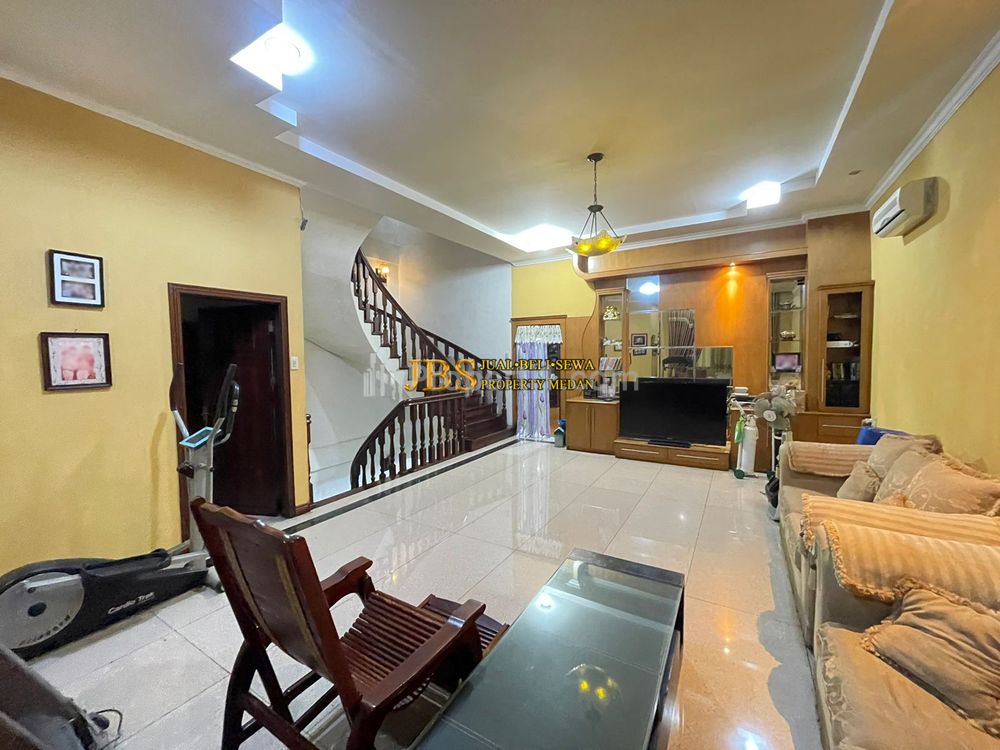 Jual Rumah 3,5 Tingkat Siap Huni di Komplek Merbau Mas Jalan Merbau - Medan