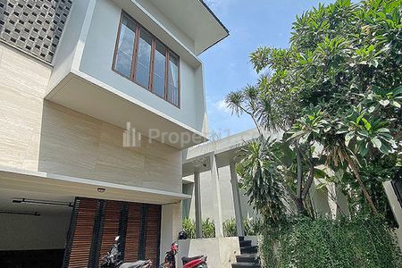 Dijual Cepat Rumah di Area Kemang, Jakarta Selatan STD048