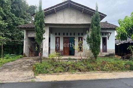 Dijual Rumah Siap Huni 180m² di Karangpandan, Karanganyar