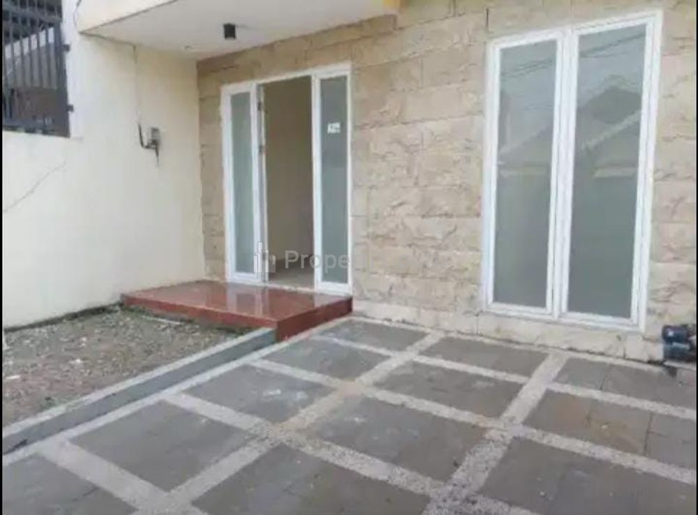 Dijual Rumah Nirwana Eksekutif 2 Lantai di Surabaya Timur