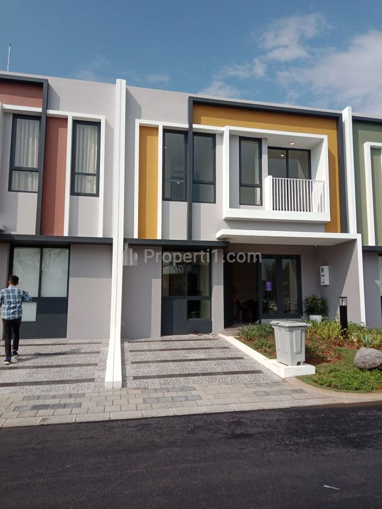 Dijual Rumah Asri Strategis di Gading Serpong Tangerang