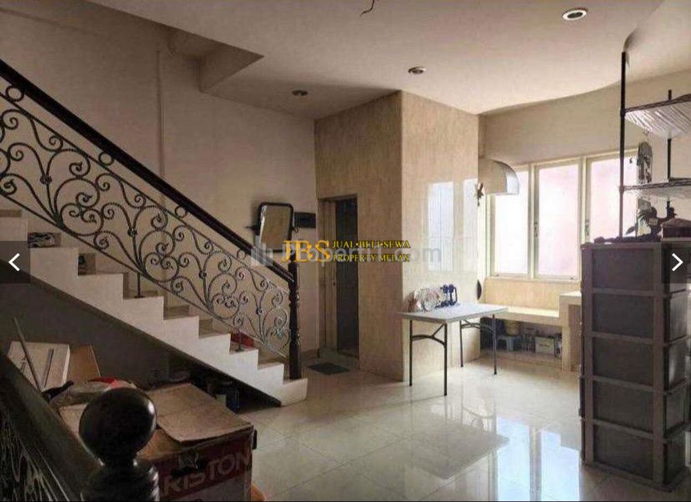 Jual Ruko Hook Siap Huni di Jalan Perniagaan Simp. Jl. Gwangju (Kesawan) - Medan