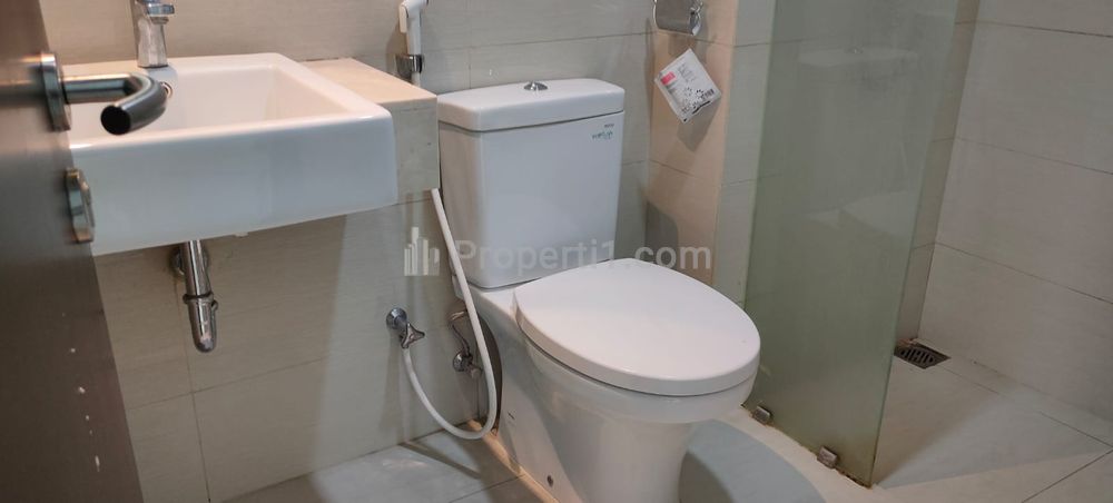 Dijual Apartemen Green Sedayu Luas 28 m2 Tipe Studio Semi Furnished di Cengkareng Jakarta Barat
