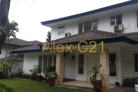 Dijual / Disewakan Rumah Mewah + Swimming Pool di Jl. Ampera, Cilandak Tim., Pasar Minggu, Jakarta Selatan