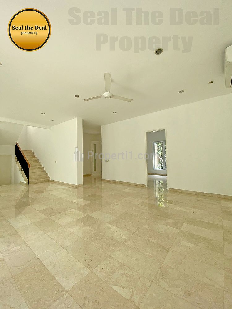 Disewakan Compound House di Area Kemang Jakarta Selatan STD479