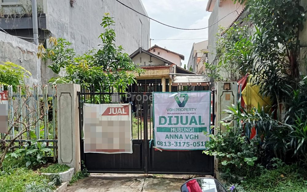 Jual Rumah Lama Bagus di Jalan Raya Menur Surabaya Strategis