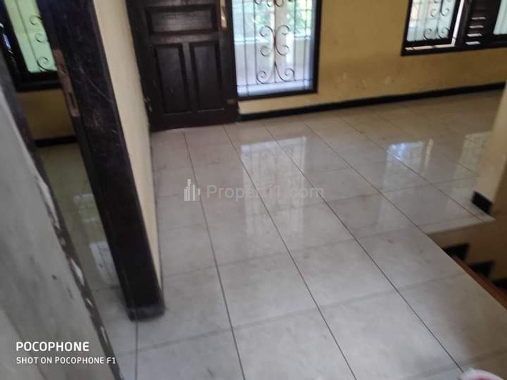 Dijual Cepat Turun Harga Rumah 2 Lantai Luas di Sinar Waluyo Atas View RSGM Unimus, Semarang
