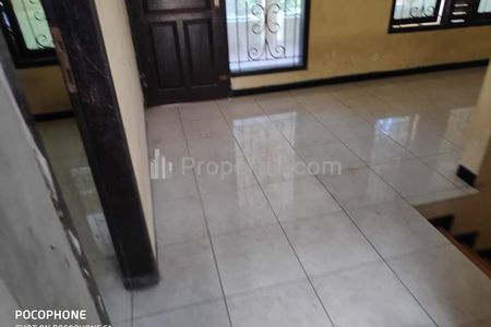 Dijual Cepat Turun Harga Rumah 2 Lantai Luas di Sinar Waluyo Atas View RSGM Unimus, Semarang