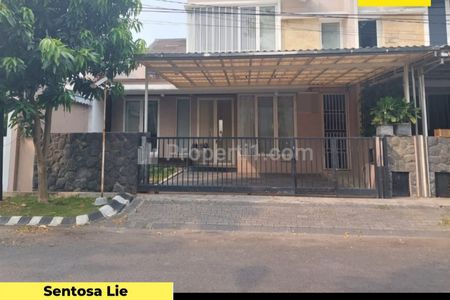 MURAH LUAS Dijual Rumah Griya Babatan Mukti Dekat Royal Residence , Pakuwon Mall