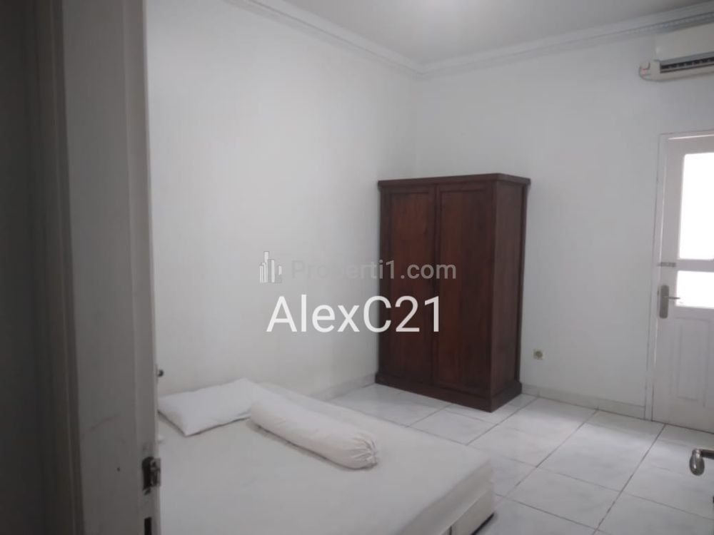 Dijual Rumah Komplek di Cirendeu, Lebak Bulus, Cilandak, Jakarta Selatan