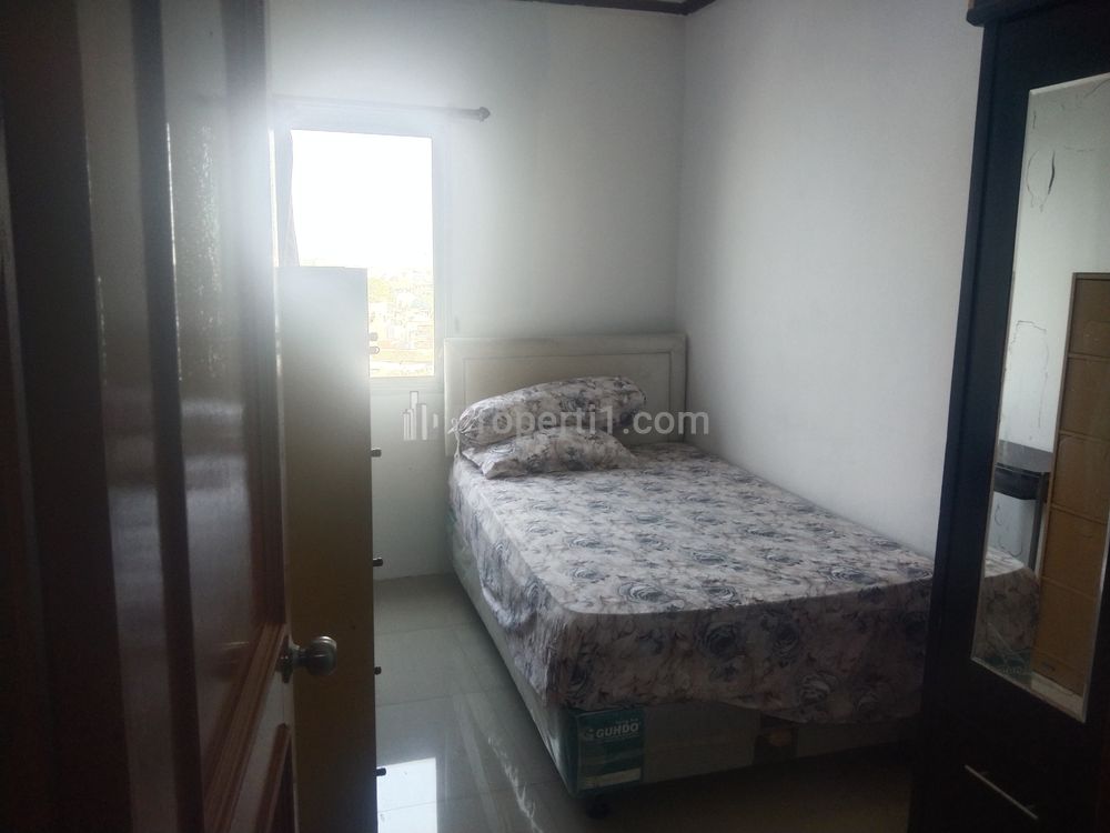 Disewakan Unit Apartemen Mediterania Gajah Mada 2 BR Semi Furnished