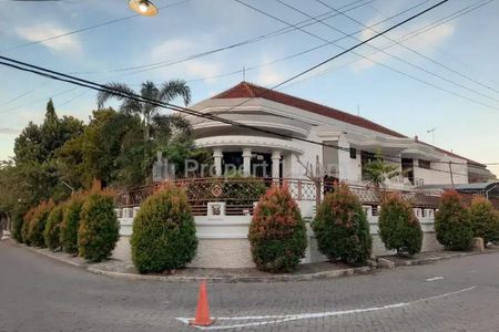 Jual Rumah Sangat Mewah di Villa Kalijudan Kota Surabaya SHM