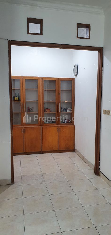 Dijual Rumah Luas Siap Huni di Kota Bekasi (Timur Jakarta)
