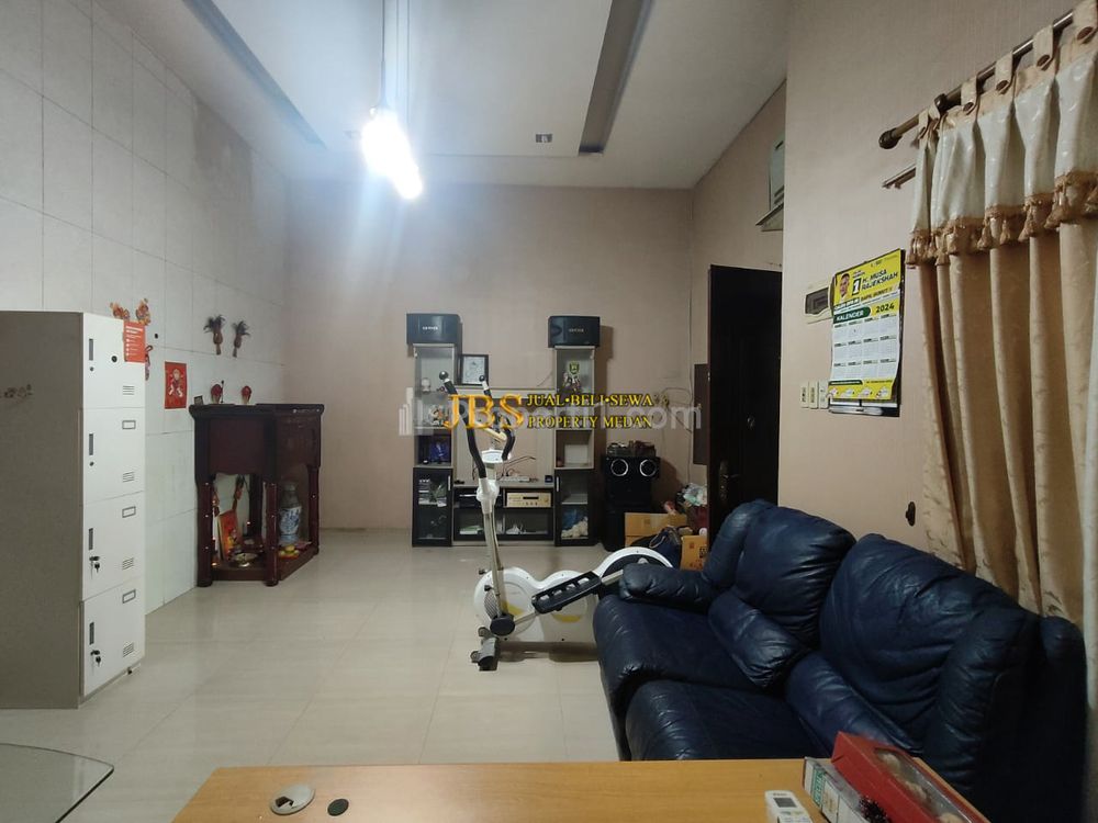 Jual Rumah 2,5 Tingkat Siap Huni di Komplek Cemara Asri Jalan Kiwi - Medan