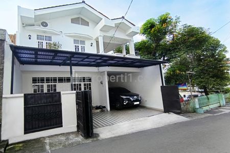 Jual - Rumah Bagus, Strategis, Baru Renov - Duren Sawit, Jakarta Timur