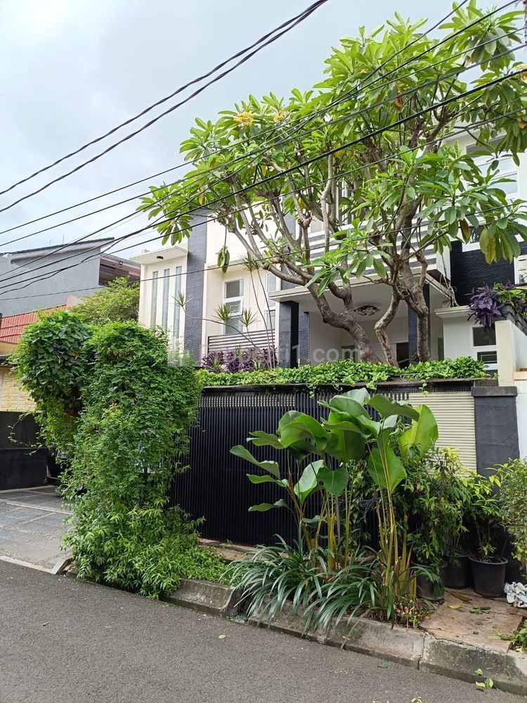 Jual Rumah Minimalis Siap Huni Pondok Hijau Jakarta Selatan