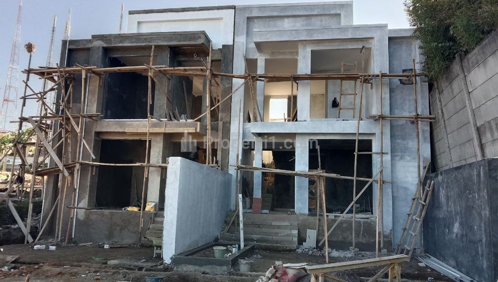 Dipasarkan Hunian Modern Suasana Villa Lokasi Strategis di Cisarua Bandung