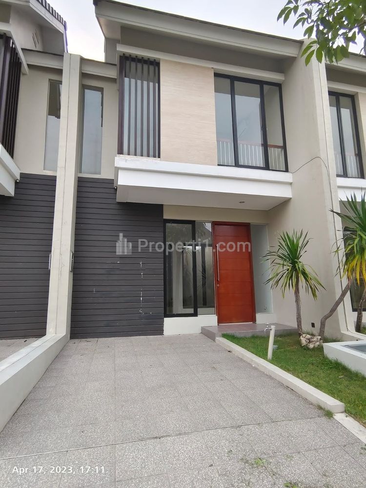 Rumah Disewakan di Northwest Lake Citraland Minimalis Siap Huni Surabaya Barat