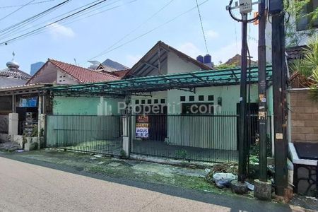 Hot Sale Tanah Bonus Rumah Tua Plus IMB di Tebet Dalam 1, Tebet, Jakarta Selatan