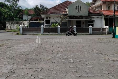 Dijual Tanah Strategis Bonus Bangunan di Nologaten, Seturan, Sleman, Dekat Amplaz, STIE YKPN