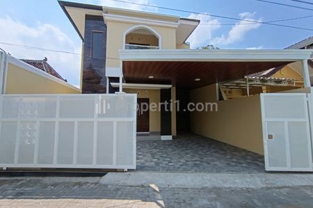 Dijual Rumah Modern Minimalis 2 Lantai di Utara Stadion Maguwoharjo Yogyakarta