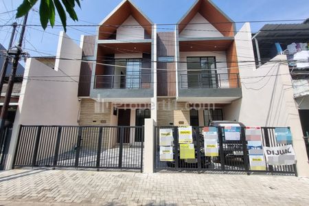 Jual Rumah Baru Gress di Rungkut Mapan Tengah Surabaya