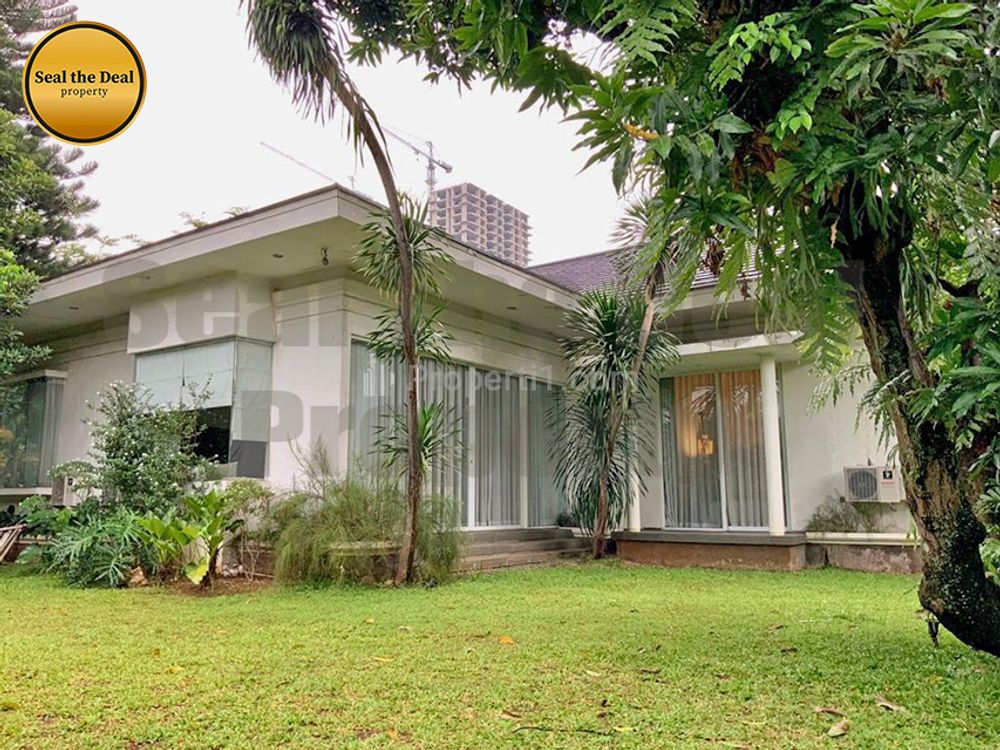 Rumah Dijual Ada Kolam Renang di Daerah Ampera/Cilandak/Cipete Jakarta Selatan STD481