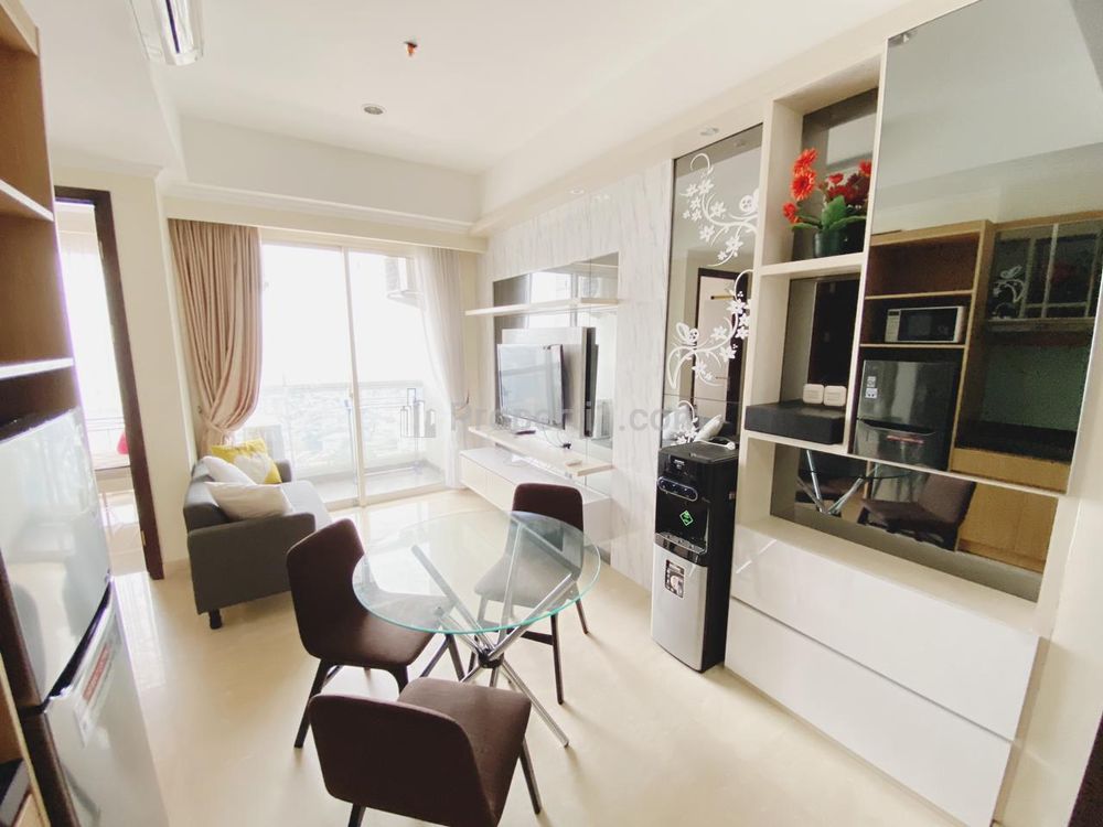Sewa Apartemen Menteng Park Cikini Tower Diamond Tipe 2 Bedroom Fully Furnished & Good Unit