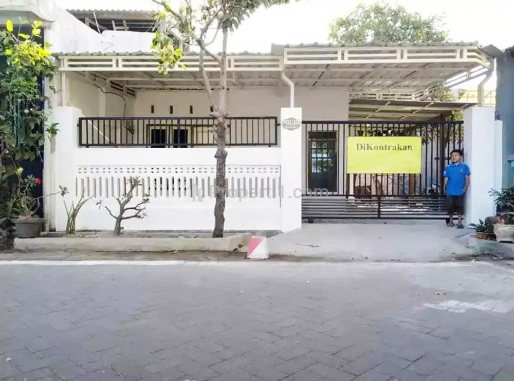 Rumah Disewakan di Candi Sidoarjo Dekat Universitas NU Sidoarjo, SMA Negeri 3 Sidoarjo, RSUD R.T. Notopuro Sidoarjo, Alun-Alun Kabupaten Sidoarjo