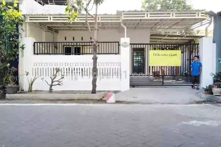 Rumah Disewakan di Candi Sidoarjo Dekat Universitas NU Sidoarjo, SMA Negeri 3 Sidoarjo, RSUD R.T. Notopuro Sidoarjo, Alun-Alun Kabupaten Sidoarjo