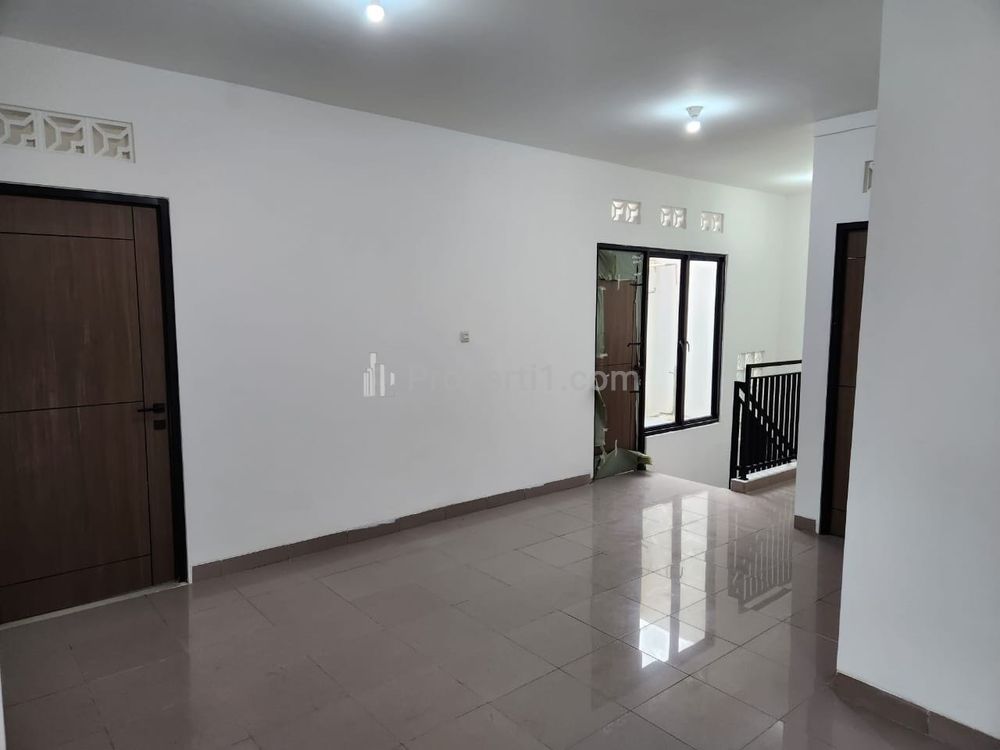 Rumah Dijual di Taman Galaxy Kalimalang Bekasi, Siap Huni 4 Kamar Tidur