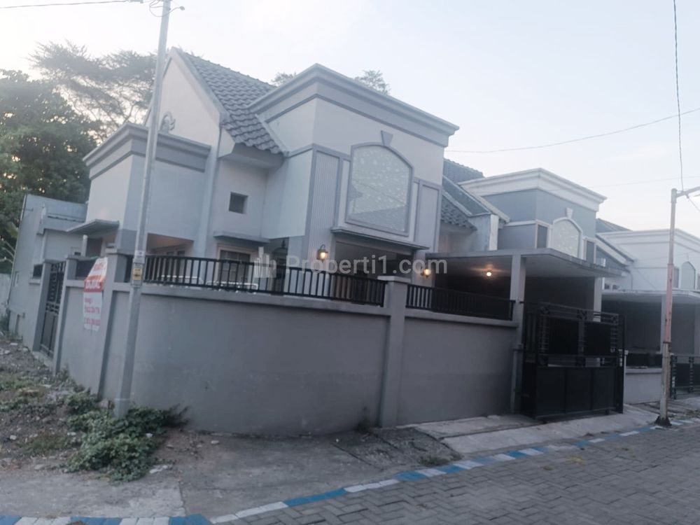 Jual Rumah Hook Murah di Graha Kebraon Regency Surabaya