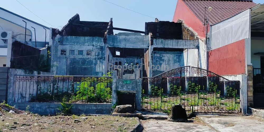Bangunan Hitung Tanah Dijual di Darmo Sentosa Raya Strategis, Surabaya Barat