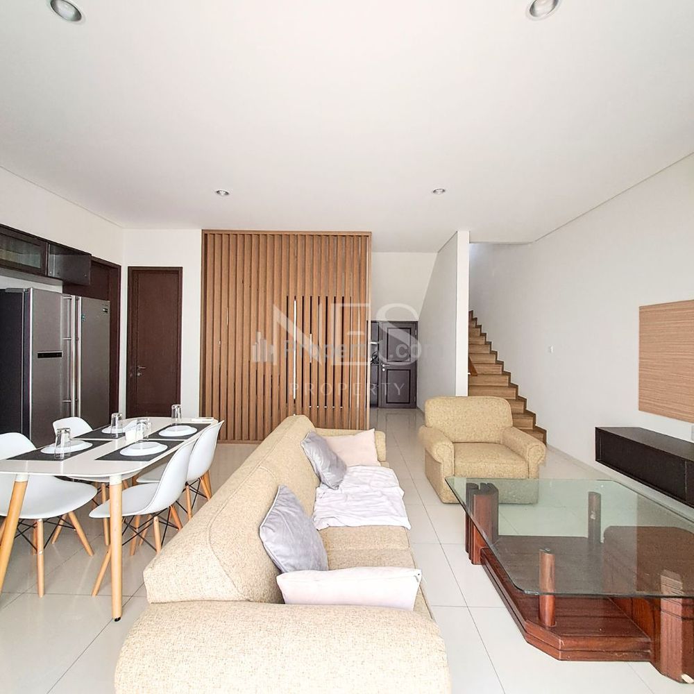 Jual Rumah Furnished di Serenia Hills Lebak Bulus - 3+1 BR, Bagus, Tenang, Nyaman, dekat MRT