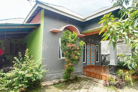 Rumah Dijual di Kota Banjarbaru Dekat Bandara Syamsudin Noor, Pasar Bina Putra, Rumah Sakit TK. IV Guntung Payung, Asrama Haji Samsudin Noor