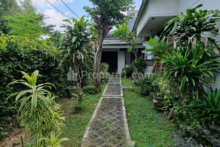 Jual Rumah Hitung Tanah Dekat Univ Ubaya, Surabaya