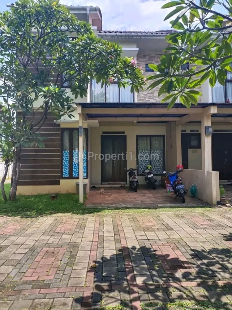 Dijual Rumah dalam Cluster 2 Lantai di Jln. Sadar Raya Ciganjur Jagakarsa Jakarta Selatan