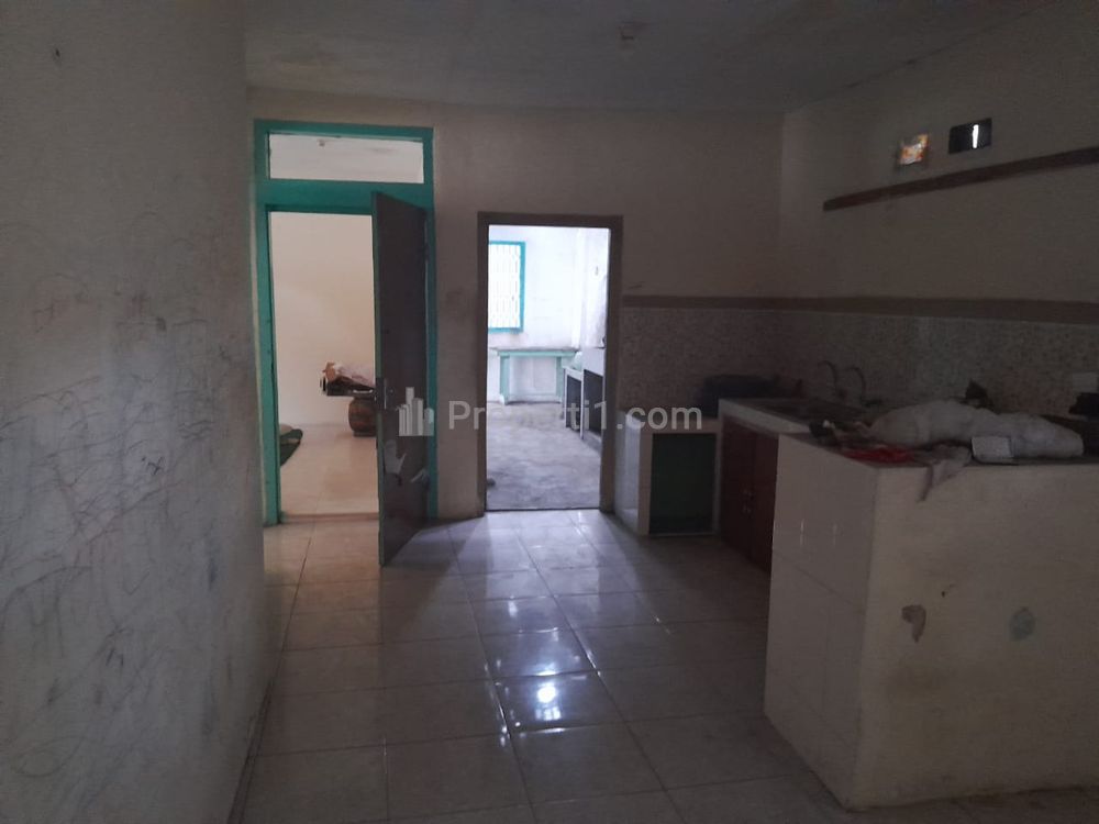 Dapur bersih menuju kamar utama dan area cuci
