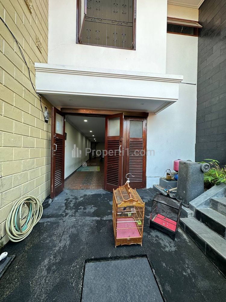 Dijual Rumah Second Luas Terawat di Pulogadung Jakarta Timur Dekat UNJ