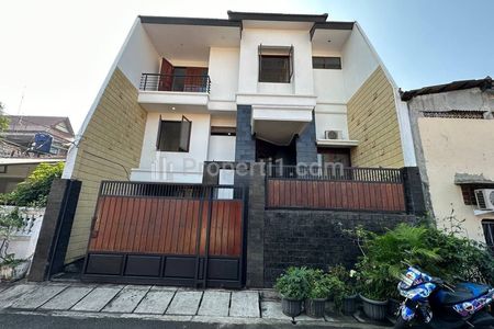 Dijual Rumah Second Luas Terawat di Pulogadung Jakarta Timur Dekat UNJ