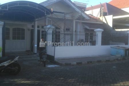 Rumah Dijual di Klampis Anom Minimalis Siap Huni Surabaya Timur