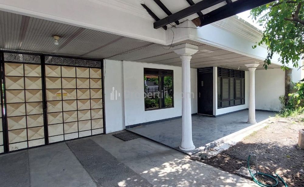 Sewa Rumah Murah di Jalan Gayungsari Barat Kota Surabaya