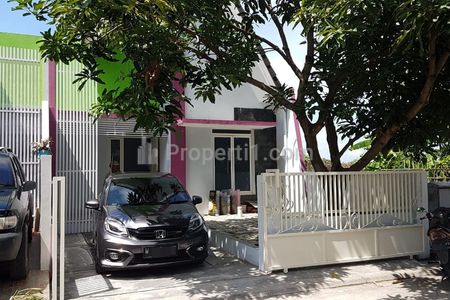 Jual Rumah Bagus Baru Renovasi di Green Taman Sari Surabaya